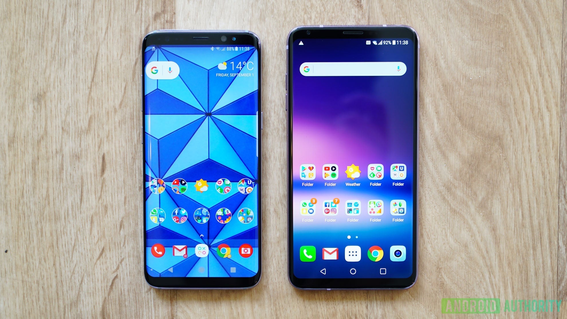 AMOLED vs IPS Display: 5 Differences Explained