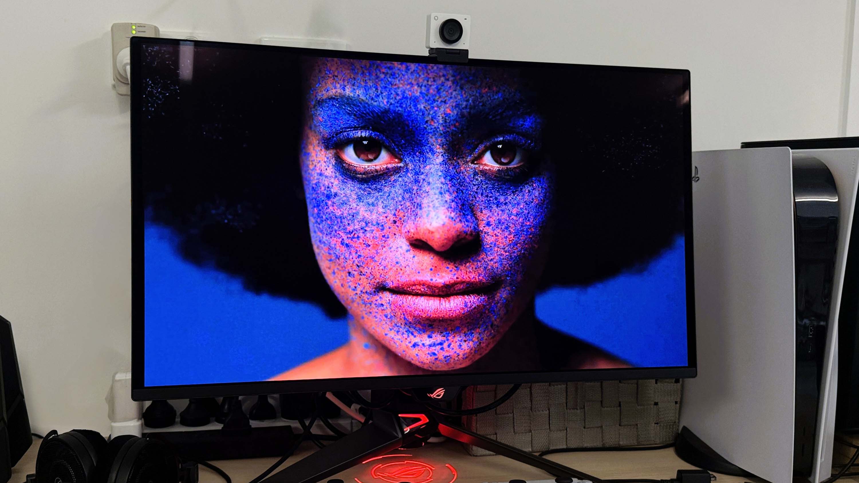 What are the two types of OLED