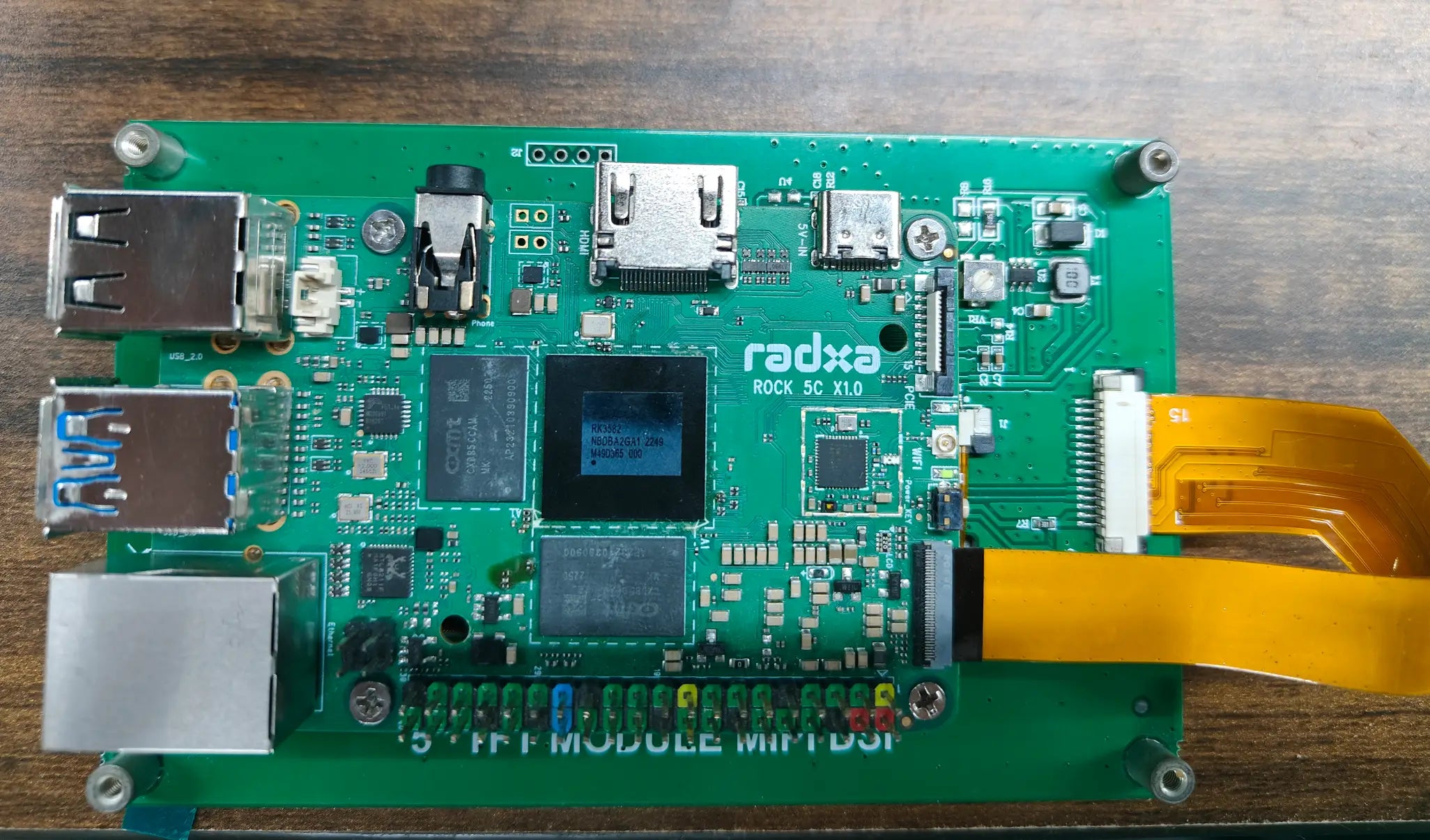 How to Drive a Round AMOLED Display with MIPI Interface | Driver Board Setup and Graphic Rendering Guide