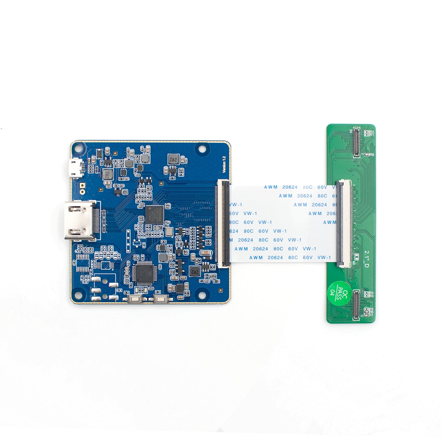 Adapter to convert HDMI signals to 4-channel MIPI DSI with short cable