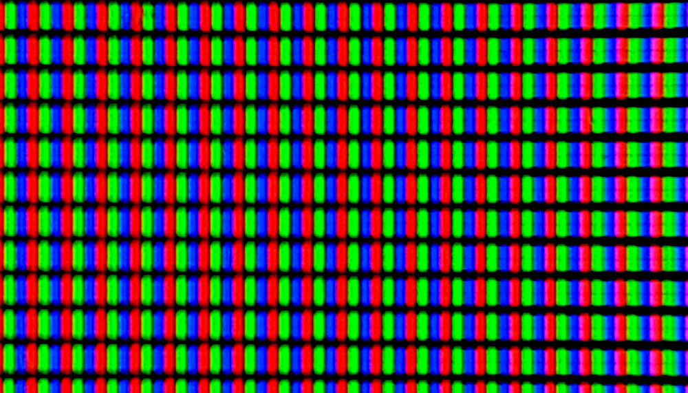 Pixel Arrangement in LCD Displays
