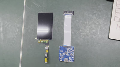 5.5-inch high-resolution IPS screen and adapter-connected video